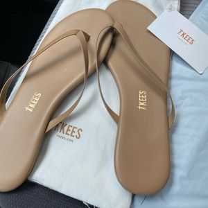 TKEES sandals